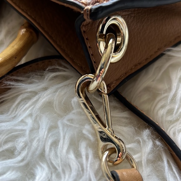 NWOT Vince Camuto Iggy Circle Handle Crossbody Natural Leopard - Picture 12 of 14